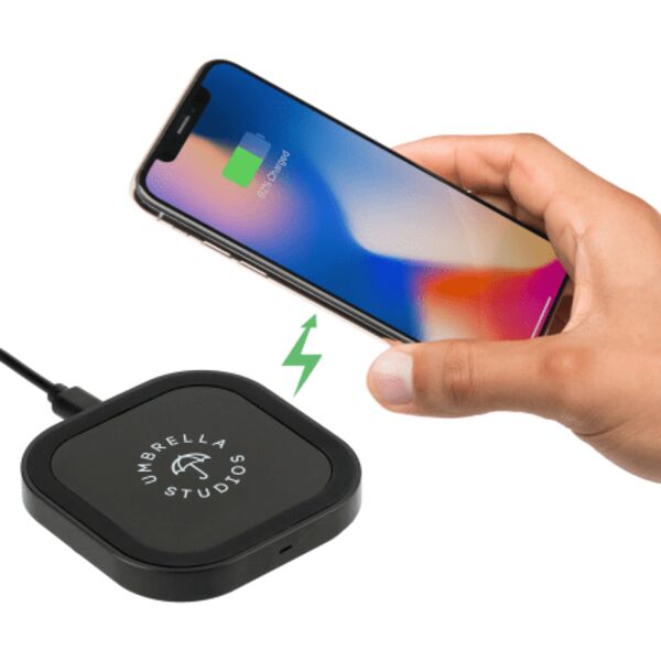 Oros TWS Auto Pair Earbuds & Wireless Charging Pad Thumbnail